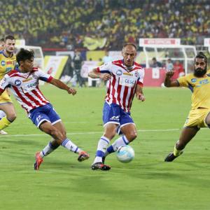 ISL 4: ATK-Kerala Blasters play out goalless draw in opener