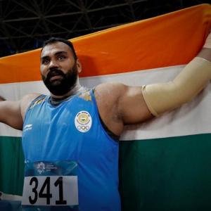 Asiad athletics: Tejinder clinches gold in shot put with record throw