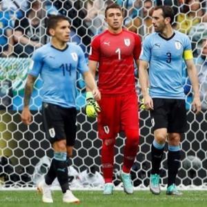 Captain Godin lauds Uruguay 'lions', exonerates goalkeeper