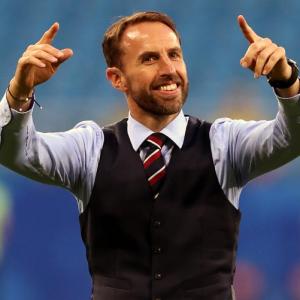 Southgate to coach England until 2022 World Cup