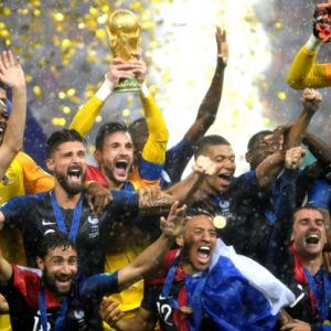 PHOTOS: France overpower Croatia 4-2 to win World Cup