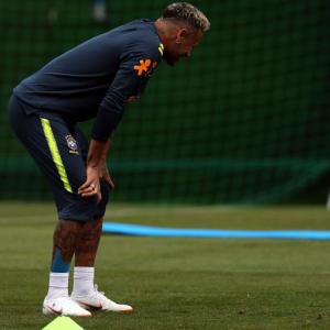 SHOCKER! Neymar limps out of Brazil training