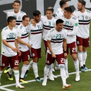 World Cup: 'Fearless' Mexico looking beyond last 16