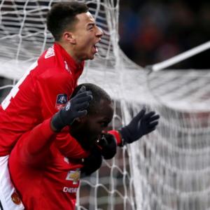 FA Cup: Lukaku, Matic send lukewarm Man United into semis
