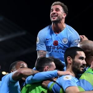 City win Manchester derby; Everton hold Chelsea