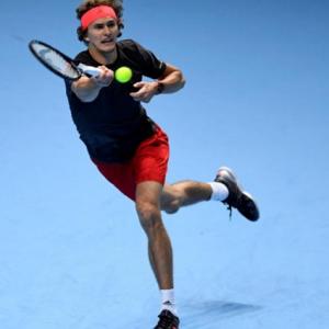 ATP Finals: Zverev beats Isner to reach last four