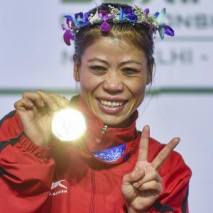 Boxing Worlds: Mary Kom wins historic 6th GOLD, Sonia bags silver