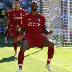 EPL PIX: Liverpool back on top; Everton thrash United