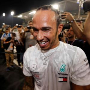 Hamilton not ruling out a Ferrari switch