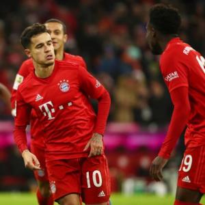 Extras: Coutinho tricks in Bayern's big win