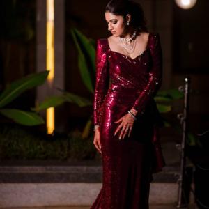Sania Mirza's sister replicates Kareena's maroon gown