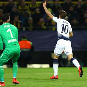 Kane scores as Spurs stroll into Champions League quarters