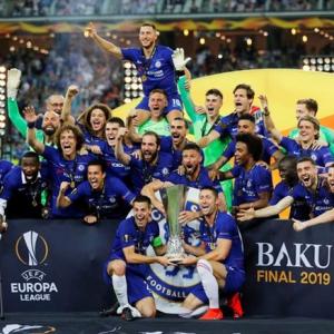 PICS: Chelsea rout Arsenal to win Europa League