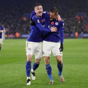 EPL PIX: Chelsea, Leicester march on; Tottenham held