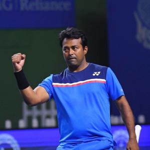 Paes eyeing 'unbreakable' record in Tokyo Olympics