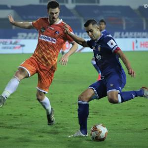 Chennaiyin rise to the cause as Goa lose again