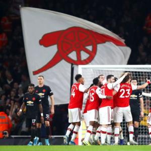 EPL Photos: Arsenal overpower United, Spurs lose