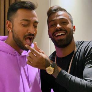 Pandya's unique birthday gift for brother Krunal