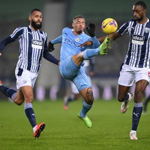 Rampant Man City crush West Brom to return to the top
