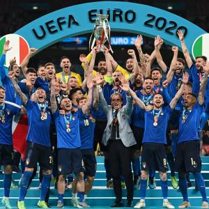 Italy are Euro champs after shootout win over England