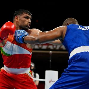 Satish Kumar sails into Olympics boxing quarter-finals