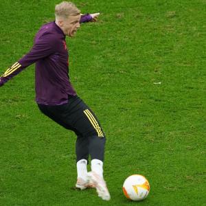 Blow for the Dutch as injured Van de Beek out of Euro