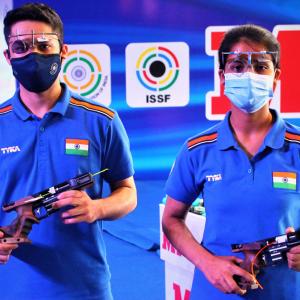 Vijayveer-Tejaswani win gold in 25m rapid fire pistol