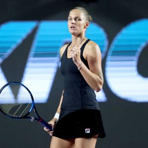WTA Finals PIX: Pliskova, Kontaveit open with wins