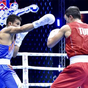 Boxing World C'ship: Indians off to winning starts