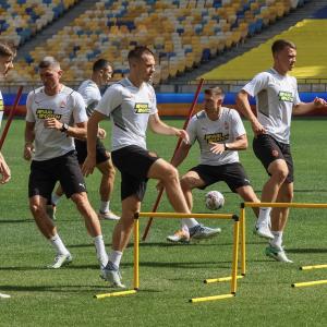 War hit Ukraine set to restart soccer league