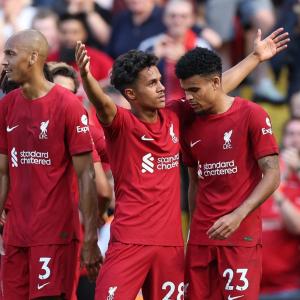 EPL PIX: Liverpool win 9-0; Arsenal stay top