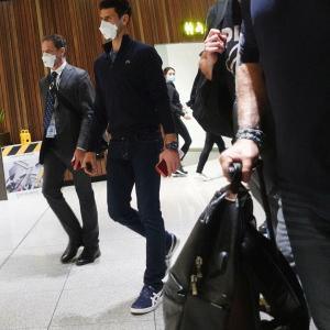 Djokovic boards plane after losing court appeal