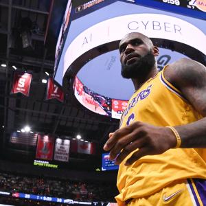 NBA: LeBron James second-highest scorer of all time