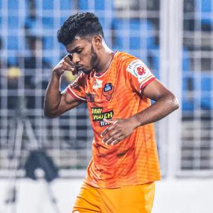 FC overpower Jamshedpur to bag full points at home