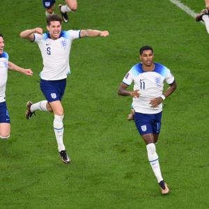 FIFA WC PIX: Rashford brace sends England into last 16