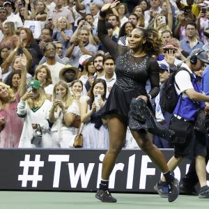 Tiger Woods, Obama, Phelps lead tributes to Serena