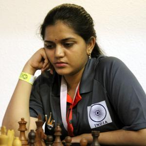 India's chess players robbed in Spain