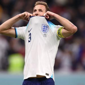 Kane says WC penalty miss will haunt him forever