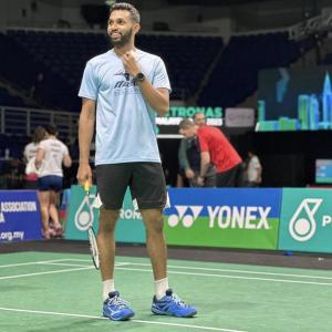 Malaysia Open: Sindhu loses, Prannoy downs Sen