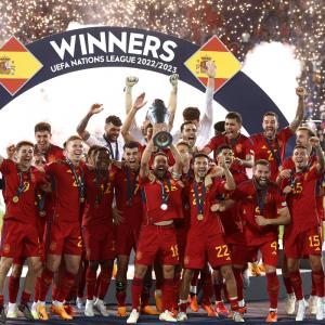 Spain beat Croatia to lift Nations League title