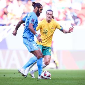 Asian Cup: Australia's late goals crush Indian hopes