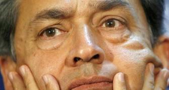 US opposes Rajat Gupta's plea to reverse conviction