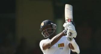 Perera, Mathews anchor Sri Lanka to big total
