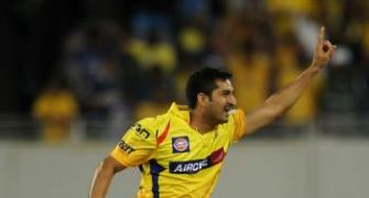 McCullum, Mohit guide CSK to third consecutive win