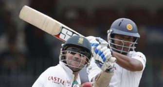 South Africa lose Petersen in steep run chase