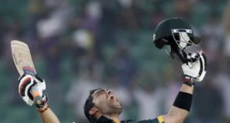 Akmal ton sets up 72-run win for Pakistan