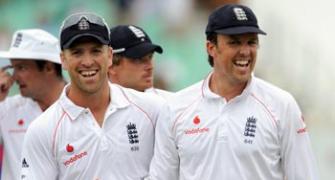 Swann and Broad leave South Africa reeling