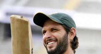 Younis, Afridi make peace after private meet
