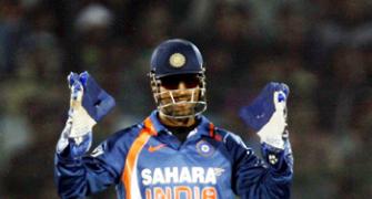 The bowlers need to do better: MS Dhoni