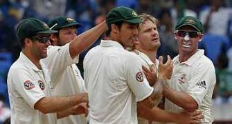 Ashes: England wary of wounded Australia